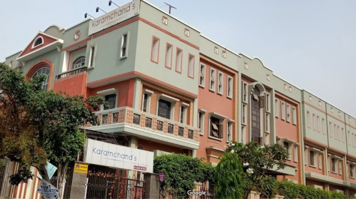Noida E8